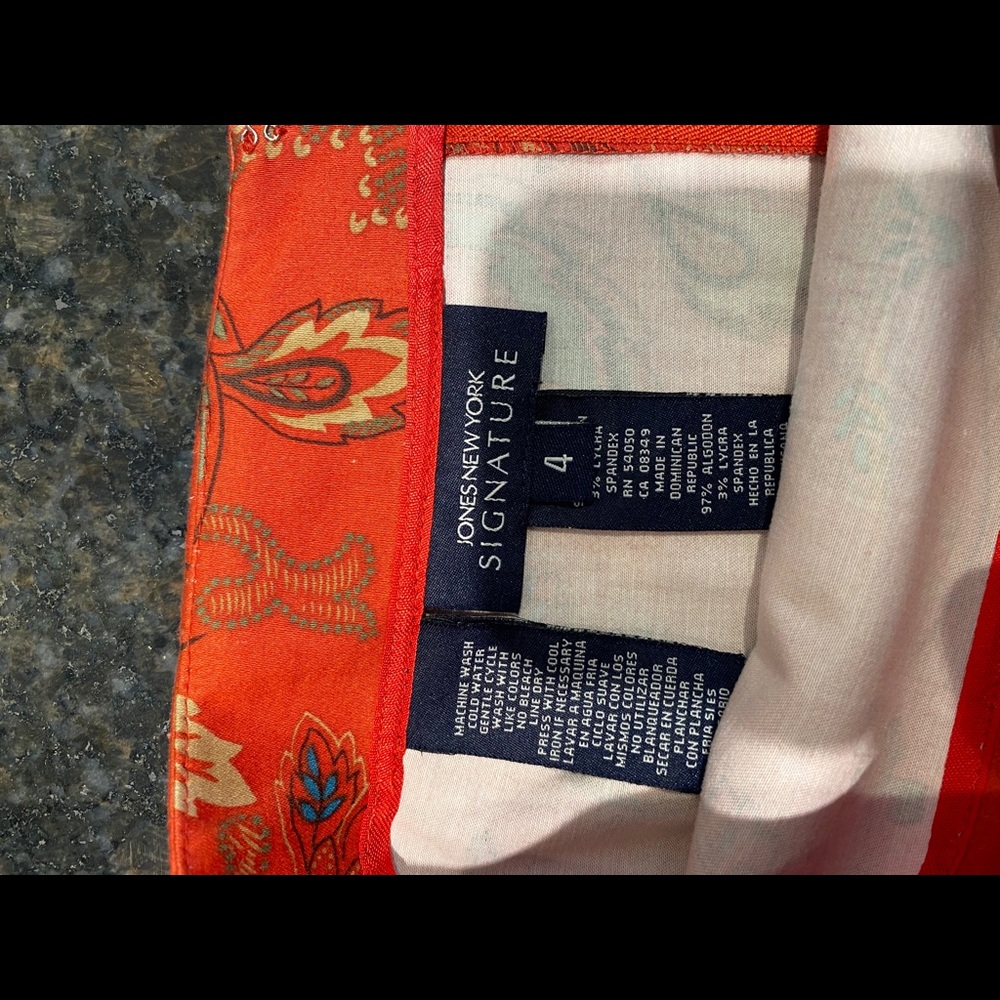 Orange skirt - Picture 3 of 3